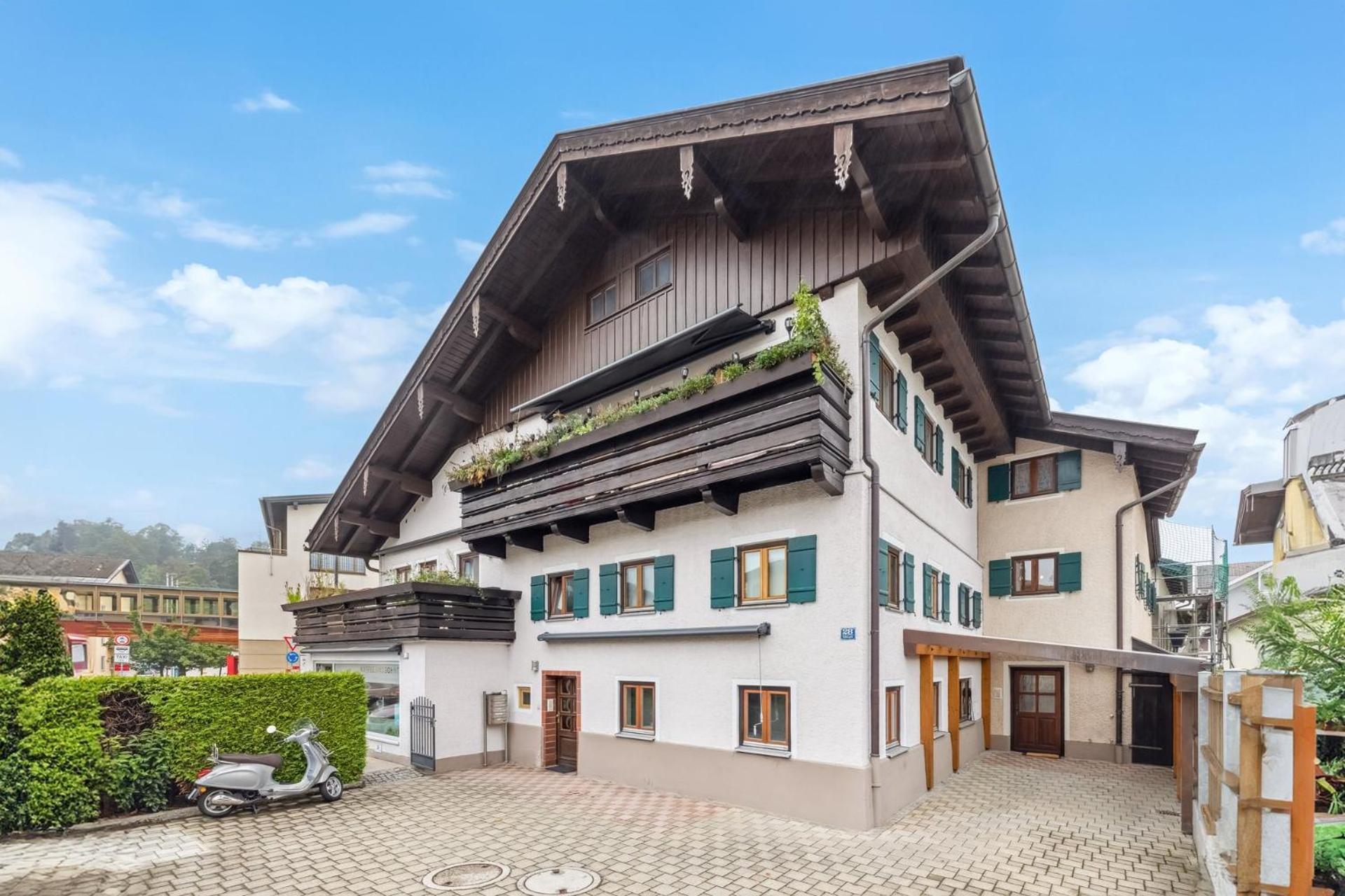 Casa Primavera - Grosse Stadtvilla Im Zentrum Miesbachs 外观 照片
